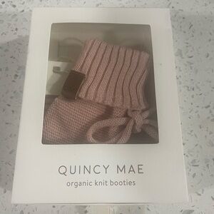 Quincy Mae Dusty Rose Organic Knit Booties
